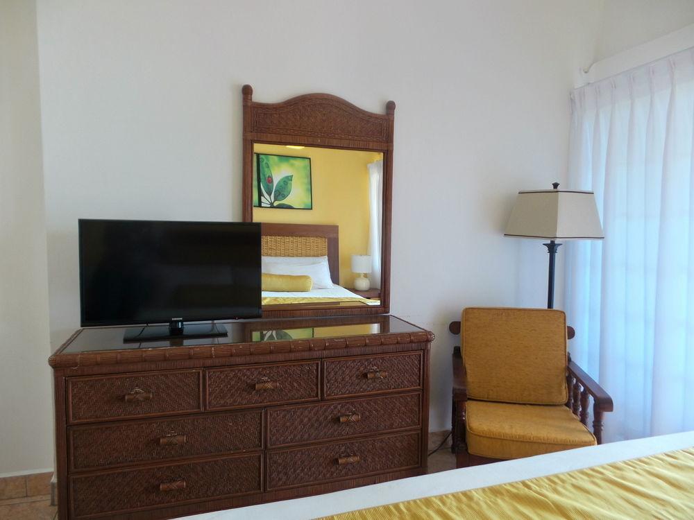 Flamboyant Hotel & Villas St. George's Exterior foto