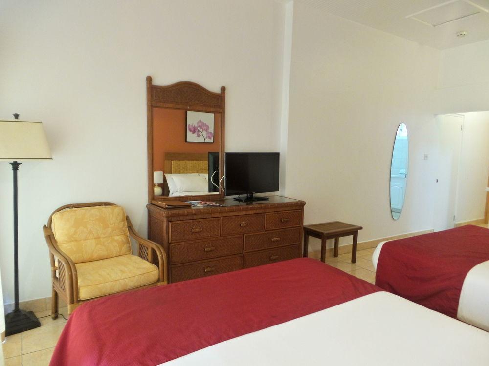 Flamboyant Hotel & Villas St. George's Exterior foto